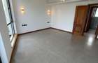 4 Bed Apartment with En Suite in Riverside - 17