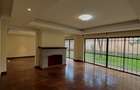 5 Bed Townhouse with En Suite in Lavington - 2