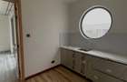 6 Bed Townhouse with En Suite in Lavington - 12