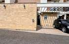 4 Bed Townhouse with En Suite in Lavington - 10