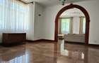5 Bed Townhouse with En Suite in Rosslyn - 16