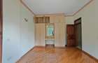 5 Bed Townhouse with En Suite in Westlands Area - 7