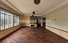 5 Bed House with En Suite in Runda - 2
