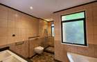 5 Bed Villa with En Suite in Lavington - 16