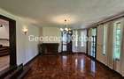 5 Bed House with En Suite in Runda - 6