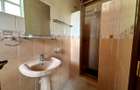 5 Bed Townhouse with En Suite in Lavington - 6