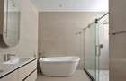 5 Bed House with En Suite in Lavington - 10