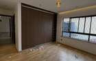 5 Bed Townhouse with En Suite in Lavington - 19