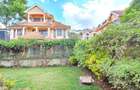 5 Bed Townhouse with En Suite in Lavington - 3