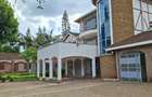 5 Bed Townhouse with En Suite in Westlands Area - 2