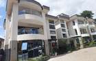 5 Bed Townhouse with En Suite at Lavington - 1