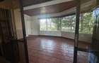 5 Bed House with Backup Generator in Gigiri - 13