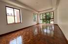 6 Bed Villa with En Suite at Lavington - 6