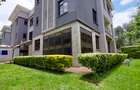 5 Bed Townhouse with En Suite at Off Convent Drive - 2