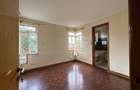 4 Bed Townhouse with En Suite in Kilimani - 14