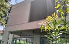 5 Bed Townhouse with En Suite in Riverside - 5