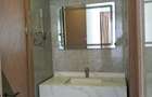 3 Bed Apartment with En Suite in Riverside - 17
