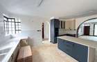 5 Bed House with En Suite at Windsor - 12