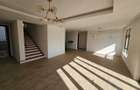 4 Bed Apartment with En Suite in Rosslyn - 4