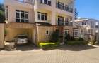 5 Bed Townhouse with En Suite in Lavington - 1