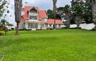 6 Bed House with En Suite in Runda - 1