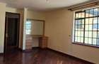4 Bed Townhouse with En Suite at Lavington Green - 8