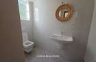 4 Bed House with En Suite in Runda - 2