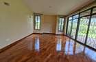 4 Bed Townhouse in Ridgeways - 7
