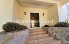 5 Bed House with En Suite in Nyari - 19