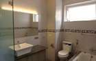 4 Bed Apartment with En Suite in Parklands - 18