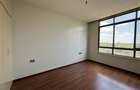 3 Bed Apartment with En Suite in Parklands - 12