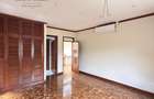 5 Bed House with En Suite at Westlands - 5