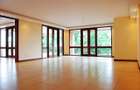 3 Bed Apartment with En Suite in Riverside - 6