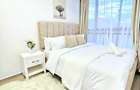 Serviced 1 Bed Apartment with En Suite in Riverside - 12