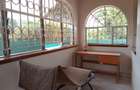 4 Bed House with En Suite in Lavington - 12