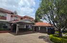 4 Bed House in Rosslyn - 8