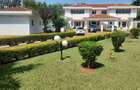 5 Bed Villa with En Suite in Runda - 1