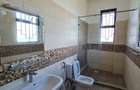 3 Bed Apartment with En Suite at Green Wood Drive - 10