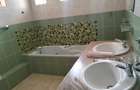 4 Bed Townhouse with En Suite in Lavington - 18