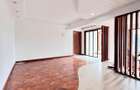 6 Bed Townhouse with En Suite in Lavington - 6