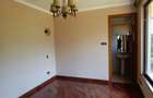 4 Bed House with En Suite in Ridgeways - 11