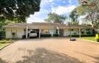 4 Bed House with En Suite at Loresho Crescent - 2