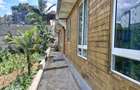 4 Bed House with En Suite at Spring Valley Road - 5