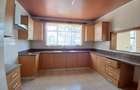 4 Bed Townhouse with En Suite at Lavington - 6
