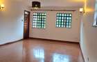 5 Bed Townhouse with En Suite at Off Convent Drive - 16