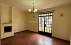 5 Bed Townhouse with En Suite in Lavington - 4