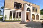 5 Bed House with En Suite in Runda - 6