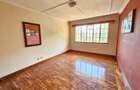 3 Bed Apartment with En Suite in Riverside - 7