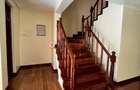 5 Bed Townhouse with En Suite at Lavington - 18