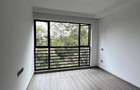3 Bed Apartment with En Suite in Riverside - 13